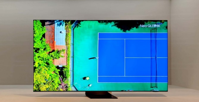 삼성전자가 새롭게 출시한 2024년형 네오 QLED 8K TV가 선명한 색감을 뽐내고 있다. 사진=장용석 기자
