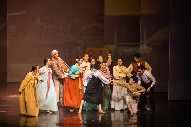 최진수 총연출의 발레 '화양연화'