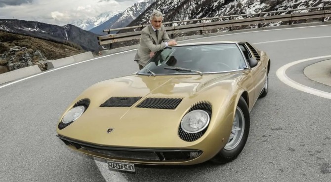 전설의 자동차 디자인 '람보르기니 미우라'를 설계한 것으로 잘 알려진 마르첼로 간디니가 13일(현지시각) 향년 85세로 세상을 떠났다. 사진=람보르기니