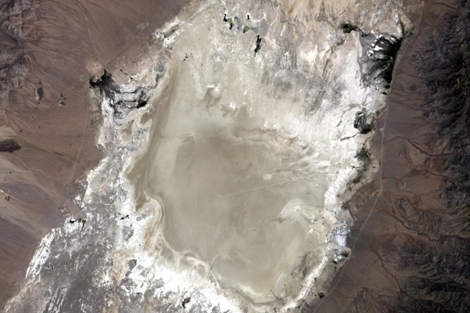 미국 네바다주의 리튬 채굴 예정지를 미 항공우주국(NASA)이 위성 촬영한 모습이다. 사진=AP/연합뉴스