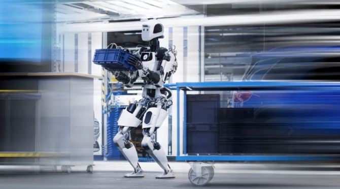 앱트로닉의 휴머노이드 로봇 '아폴로'가 짐을 나르고 있는 모습. 사진=앱트로닉 