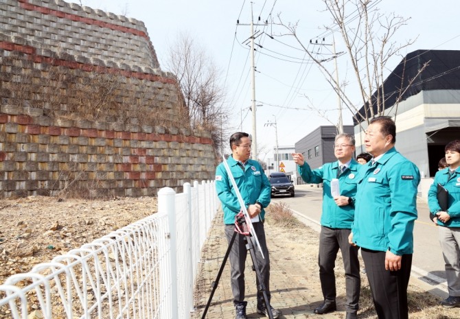 사업장 중대재해예방 안전점검 현장. 사진=파주시