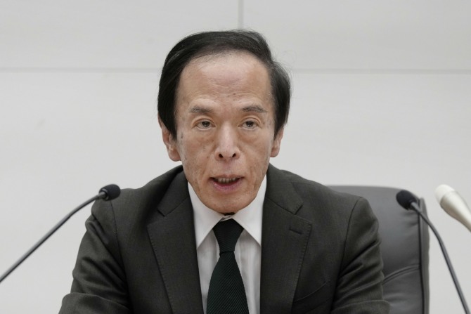 우에다 가즈오 일본은행 총재가 지난 19일 도쿄에 있는 일본은행 본점에서 기자회견을 하고 있다. 일본 중앙은행은 마이너스 금리 해제에 이어 향후 추가 기준금리 인상을 검토 중이다. 사진=뉴시스