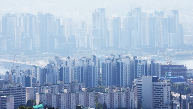 서울 남산에서 바라본 도심 아파트 단지 모습. 사진=연합뉴스