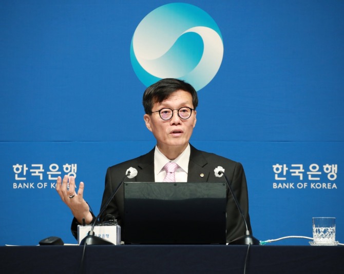 이창용 한국은행 총재가 지난 12일 서울 중구 한국은행에서 열린 통화정책방향 기자간담회에서 발언하고 있다. 사진=한국은행