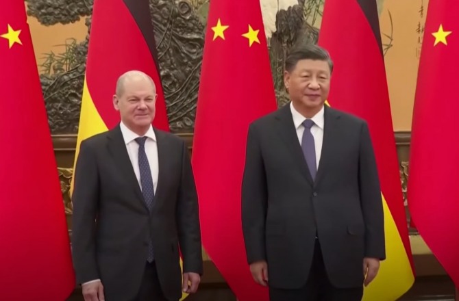 올라프 숄츠 독일 총리(왼쪽)와 시진핑 중국 총리 출처:유튜브 캡처
