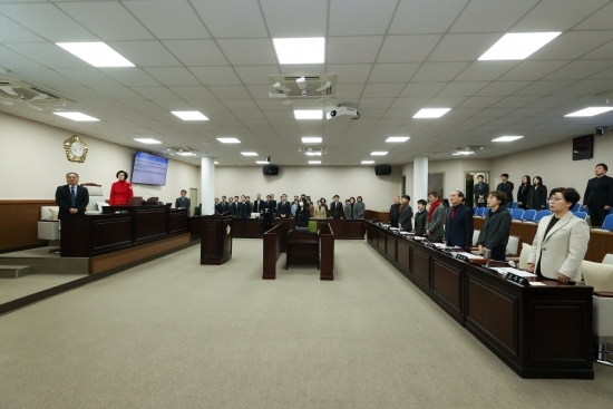 인천시 동국의회가 임시회 개원식을 진행하고 있다. 사진=동구의회]
