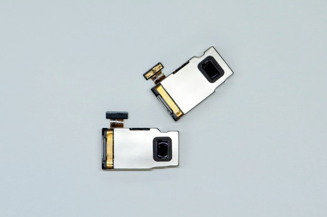 LG이노텍이 개발한 ‘고배율 광학식 연속줌 카메라 모듈’. 사진=LG이노텍