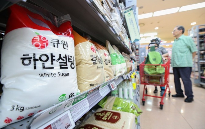 서울 시내 대형마트에 진열된 설탕. 사진=뉴시스