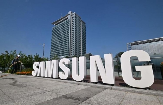 삼성전자는 중국 LCD시장에서 전략적 파트너십을 강화했다.