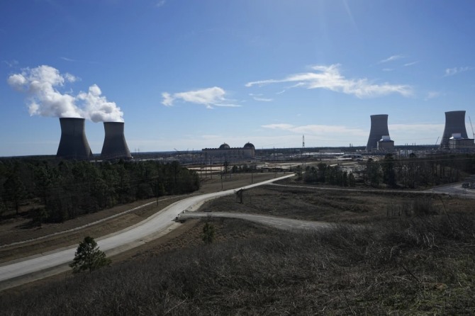 AI 산업의 호황으로 에너지 관련 기업들의 주가가 연일 상승하고 있다. 사진은 미국에서 마지막으로 건설된 대형 원자로인 조지아 발전소 보글 4호기의 모습. 사진=AP/연합뉴스