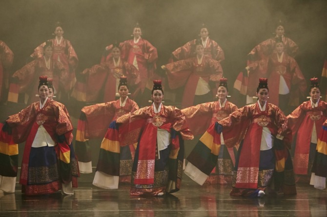 벽사 정재만 서거 10주기 추모공연(태평무)