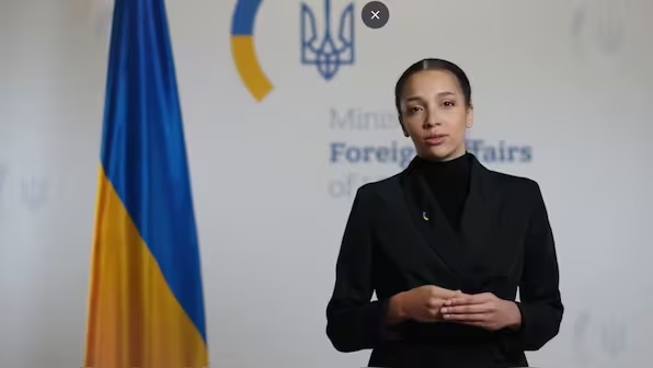 우크라이나 외교부의 첫 AI 대변인 ‘빅토리아 쉬’. 사진=우크라이나 외교부