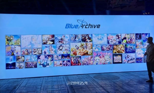블루 아카이브 2.5주년 페스티벌 공식 포토월의 모습. 사진=이원용 기자