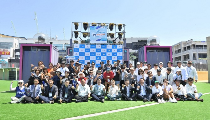 시흥시는 지난 18일부터 19일까지 총 124명의 서퍼가 참석한 가운데‘2024 제3회 시흥시장배 국제서핑대회 코리아오픈’이 진행됐다. 사진=시흥시