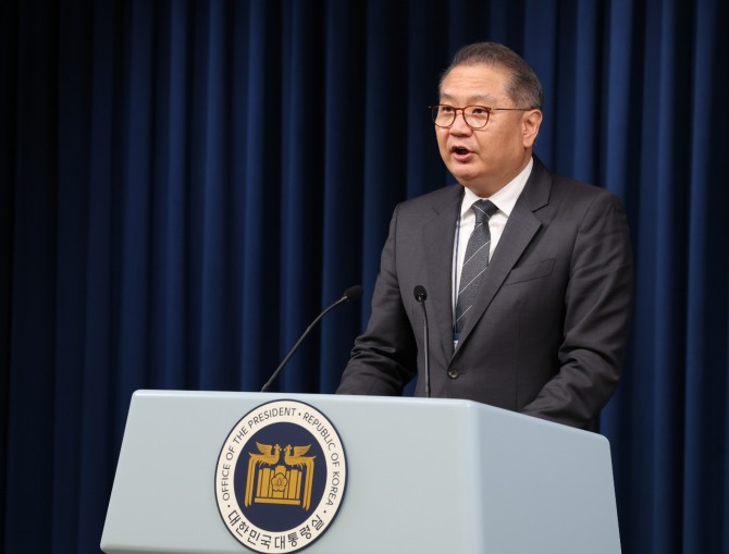 박상욱 대통령실 과학기술수석이 20일 서울 용산 대통령실 청사에서 'AI 서울 정상회의'와 관련해 브리핑하고 있다. 사진=연합뉴스