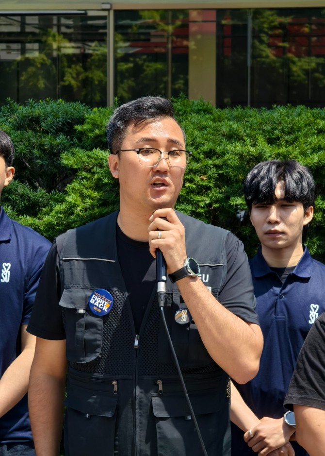 손우목 전국삼성전자노동조합 위원장이 발언하고 있다. 사진=장용석 기자