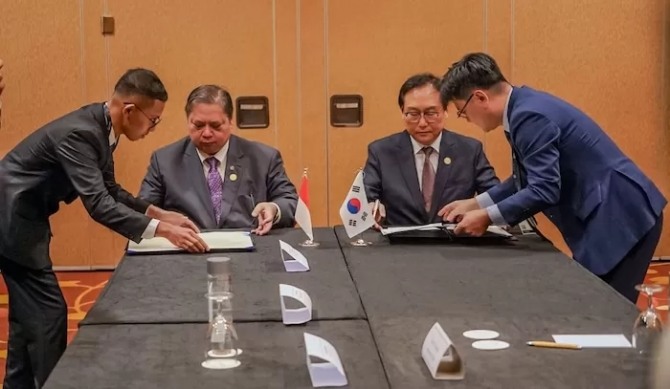 한국과 인도네시아가 탄소배출 감축을 협력하기로 합의했다.