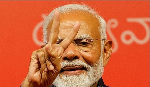 나렌드라 모디 인도 총리가 2024년 6월 4일 인도 뉴델리에 있는 인도국민당(BJP) 본부에서 제스처를 취하고 있다.     사진=로이터/연합뉴스