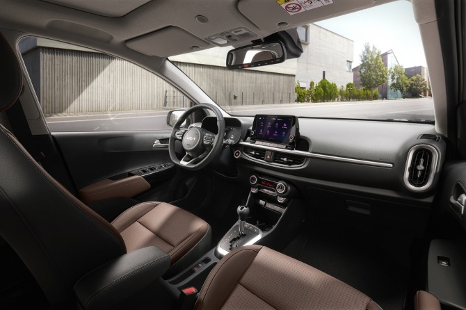 기아의 The 2024 모닝 GT 라인 실내 인테리어. 사진=기아