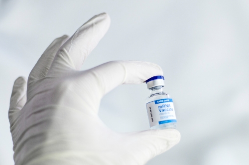 최근 미국 FDA 위원회가 코로나19 JN.1 타겟의 백신 개발이 필요하다는 의견을 내놓았다. 사진은 기사 내용과 관계없음. 사진=픽사베이