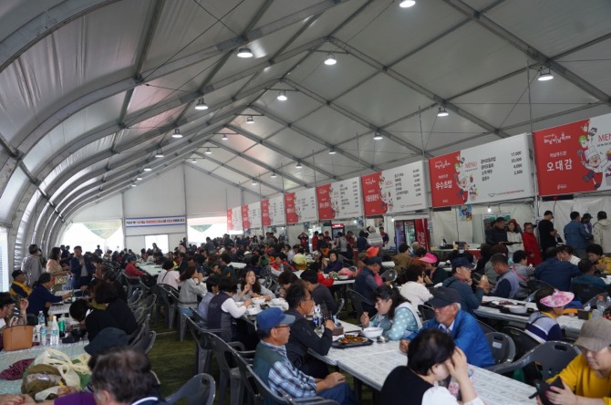해남군은 2024 해남미남축제 푸드관 및 주전부리관 운영자를 모집한다. 사진=해남군