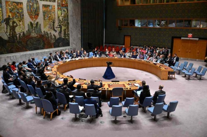 10일(현지 시각) 유엔 안전보장이사회가 긴급 회의를 열고 미국이 제시한 가자지구 3단계 휴전안에 대한 지지 결의안을 채택했다.  사진=연합뉴스/AFP