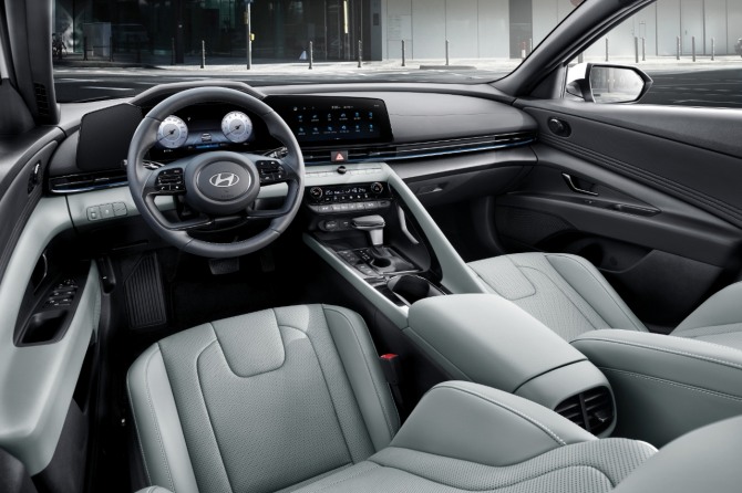 현대차 2025 아반떼 실내 인테리어. 사진=현대차