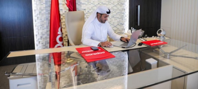 카타르 통신업체 오레두의 아지즈 알루스만 파크루 CEO. 엔비디아는 오레두와 손잡고 중동 AI시장에 진출한다. 사진=로이터