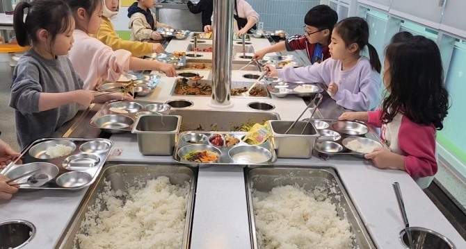 안성시, 관내 학교 급식 친환경 농산물 공급. 사진=안성시 