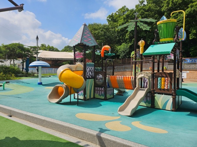 광명시는 오는 7월 9일 광명시민체육관 어린이 물놀이장을 개장해 8월 25일까지 운영한다. 사진=광명시