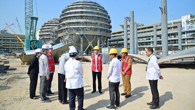 [모닝픽] 롯데케미칼, 인니 칠레곤 석유화학단지 건설 재개 - 뉴스 썸네일 이미지