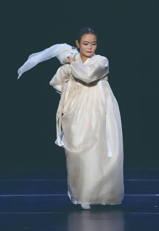이매방류 살풀이춤(김은희)