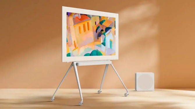 삼성전자의 '더 프레임'제품과 유사한 형태로 디자인된  TCL A300 Pro TV. 사진=TCL