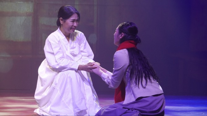최교익 연출, 장혜주 안무의 '더 판'