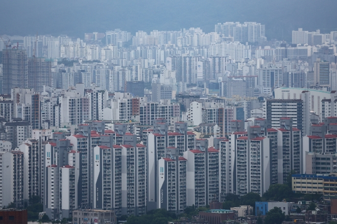 서울 중구 남산에서 바라보ᅟᅩᆫ 서울시내 아파트 단지 전경. 사진=뉴시스