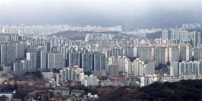 부동산 정보제공업체 직방은 5일 이달 전국 아파트 분양 물량이 2만2861가구라고 밝혔다. 서울 아파트 전경. 사진=뉴시스