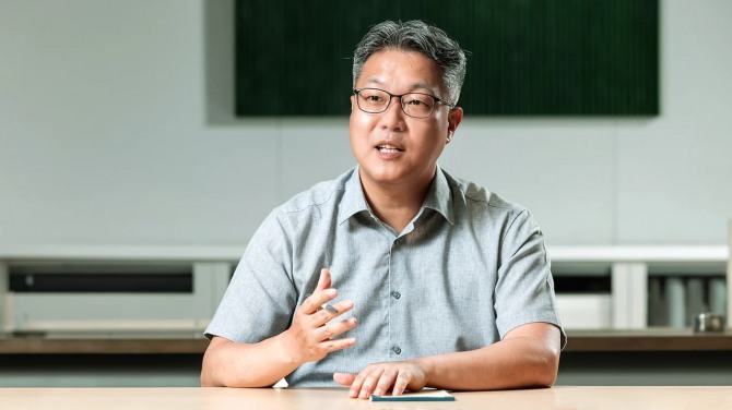 이규제 SK하이닉스 PKG제품개발 담당(부사장)이 인터뷰하고 있다. 사진=SK하이닉스