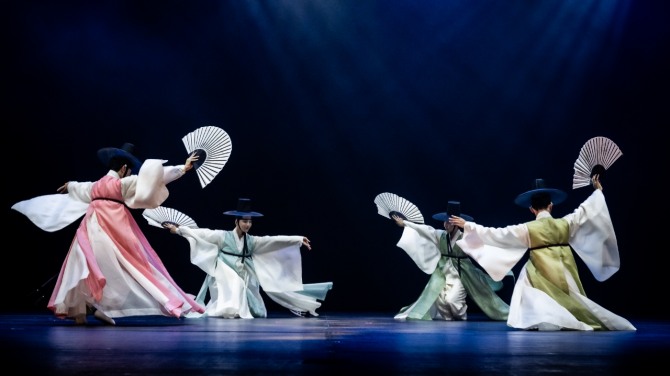 이소정 재구성·연출·안무의 '화양연화 貳'