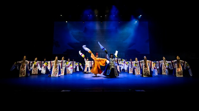 이소정 재구성·연출·안무의 '화양연화 貳'