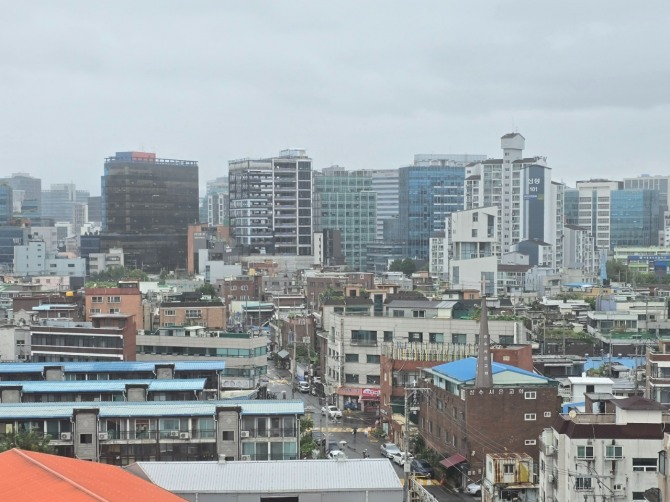 최근 성수전략정비구역 제4지구가 시공사 선정 절차에 돌입했다. 성수4지구 일대. 사진=문용균 글로벌이코노믹 기자