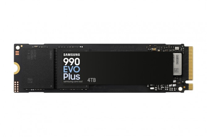 삼성전자가 소비자용 SSD 990 EVO Plus를 출시했다. 사진=삼성전자