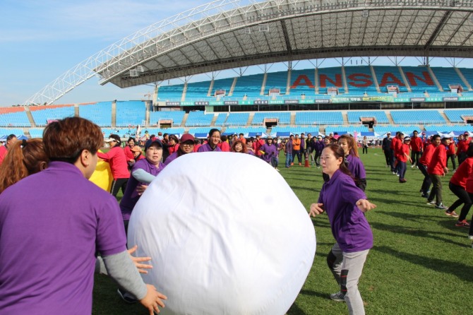 안산시는 오는 3일 와~스타디움에서‘제39회 안산시민의 날 기념 체육대회’를 시작으로 2024 안산페스타가 공식 개최된다. 사진=안산시