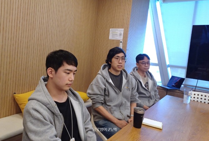 유지현 5민랩 CTO가 인터뷰 중 기자 질의에 답변하고 있다. 사진=이원용 기자
