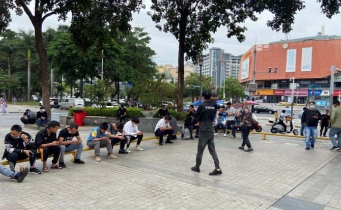 중국 민간 기업 '고용 한파' 여전.                                사진=로이터