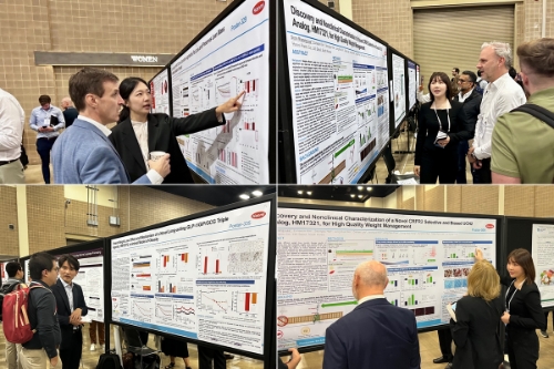한미약품 R&D센터 권현주 연구원(왼쪽 위부터 시계방향으로), 이선명 연구원, 김정국 그룹장이 미국비만학회에서 H.O.P 프로젝트 내 비만 신약 과제들의 연구 결과 3건이 담긴 포스터 내용을 설명하고 있다. 사진=한미약품