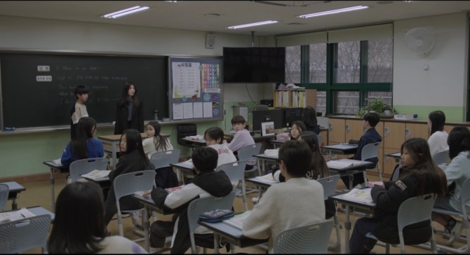 희망의 종소리(감독 한혜인)