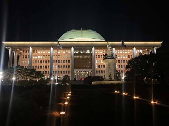 국민의힘 추경호·더불어민주당 박찬대 원내대표는 26일 우원식 국회의장 주재로 만나 이 같은 의사일정에 합의했다. 사진=정준범 기자