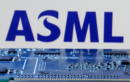 세계 최대 반도체 장비 업체 ASML 로고. 사진=로이터