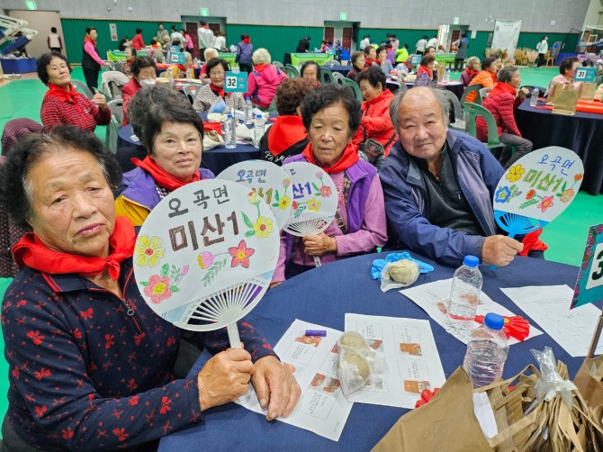 곡성군미래교육재단(이사장 조상래)은 올해 전라남도에서 주관한 시군 평생교육 활성화 평가에서 우수 시군으로 선정되었다. 사진=곡성군